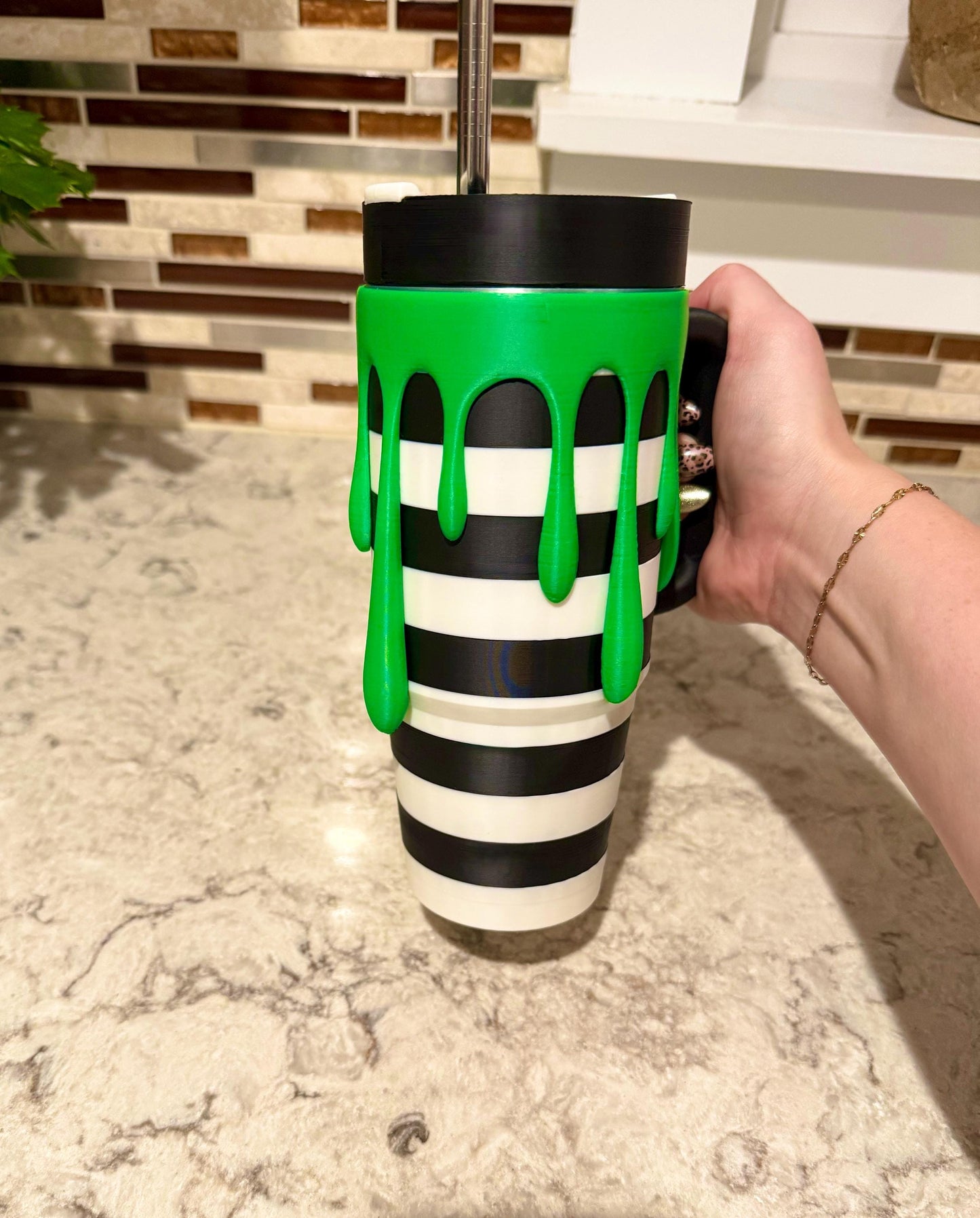 Striped Drip Tumbler Can Holder | Universal Size