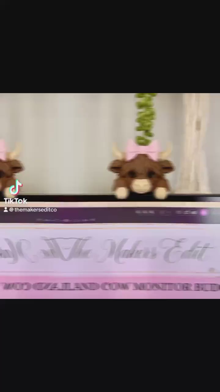 Highland Cow Coquette Bow